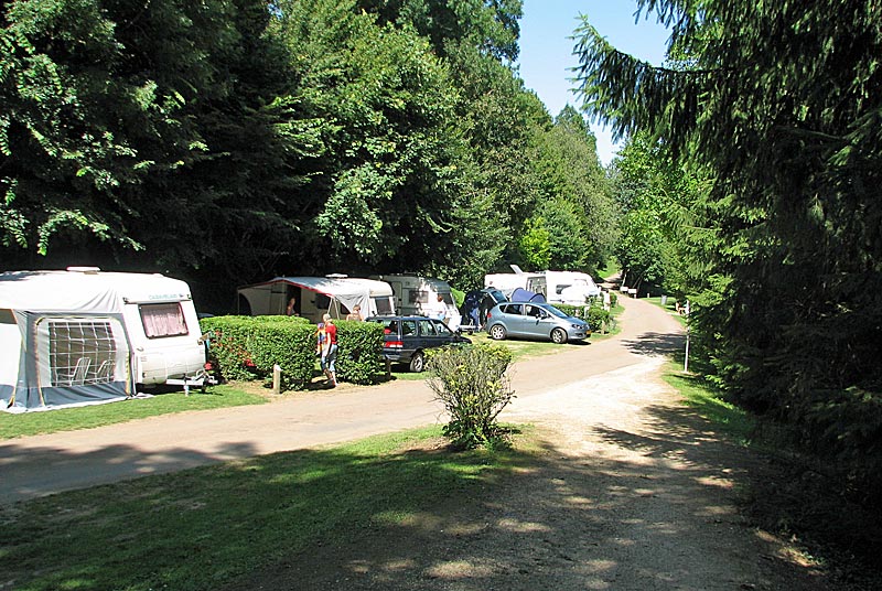Camping du Château à Montigny-le-Roi