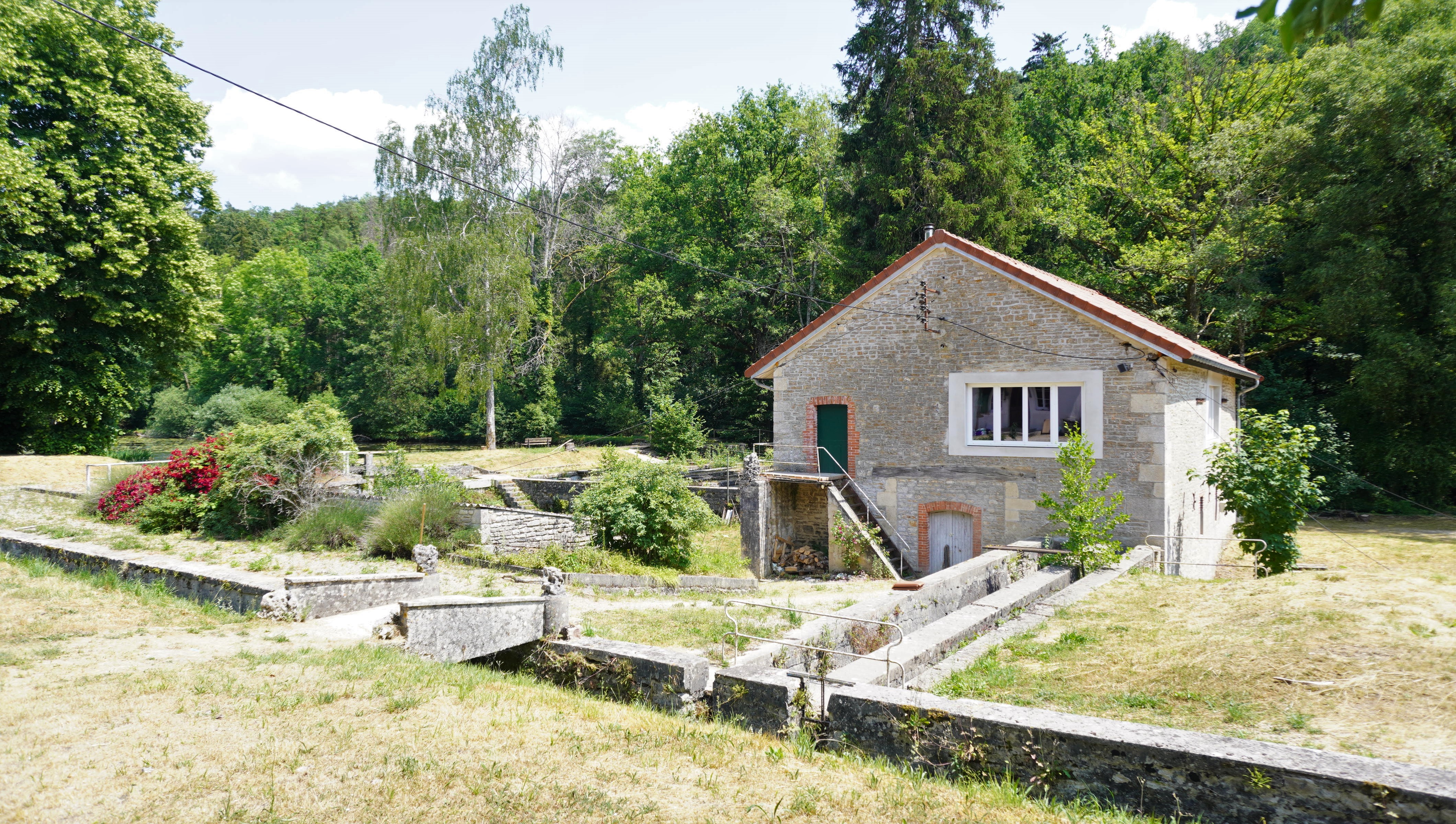 2023.06.16 - Aisey-sur-Seine - Domaine de la Chouette gîtes pisciculture salle © Marie SALOMON OT Châtillonnais salle [...]