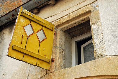 Maison au numero 4 à Aubigny