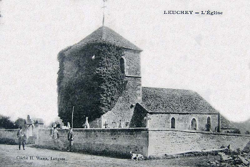 Carte postale de l'église de Leuchey