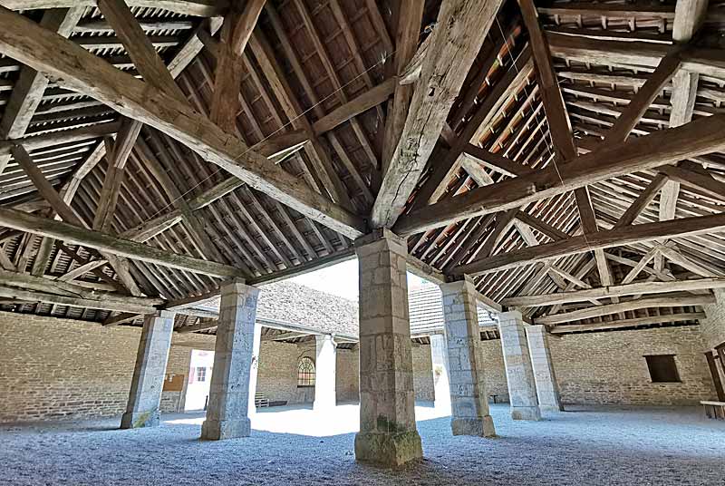 Halles de Montsaugeon