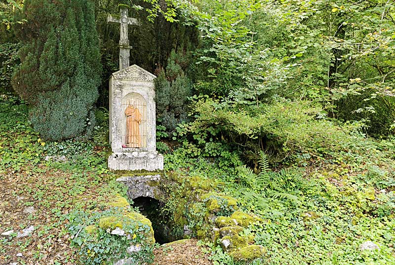 Fontaine Saint-Frou à Noidant-le-Rocheux