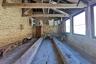 Lavoir du Badin à Noidant-le-Rocheux