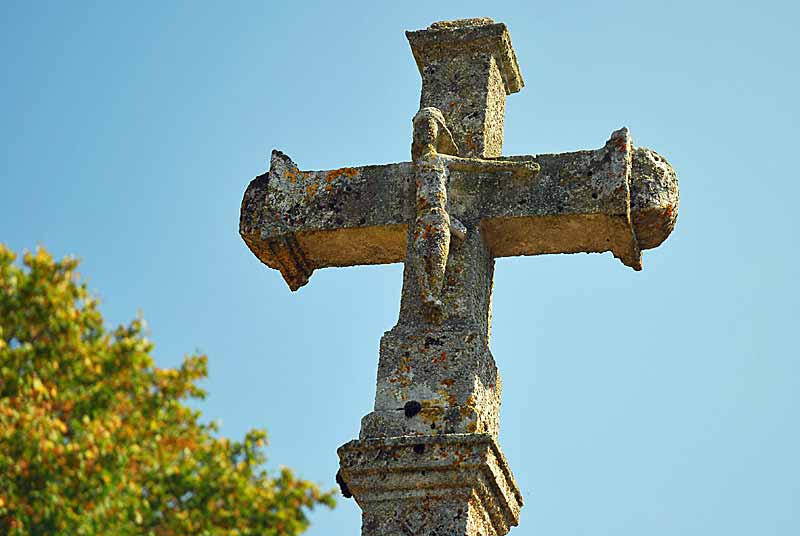 Croix de cimetière à Poinsenot