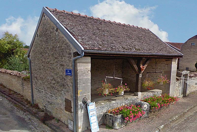 Lavoir à Rouvres-sur-Aube