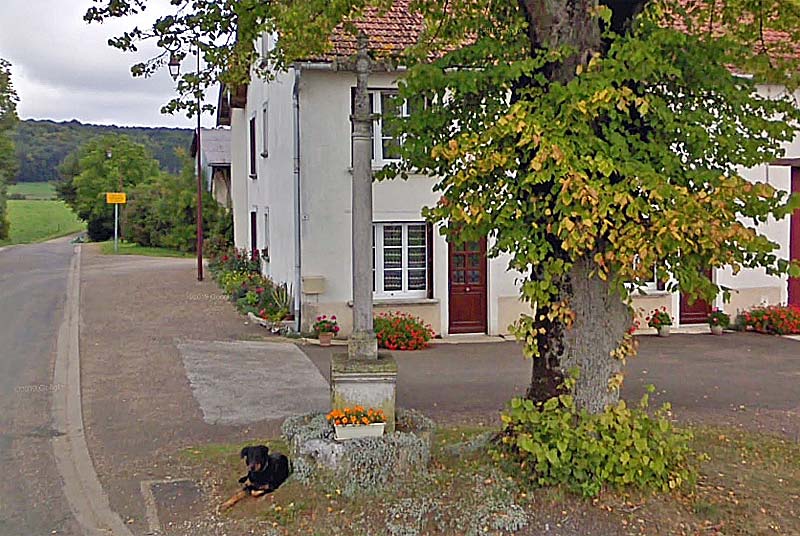 Croix à Voisines