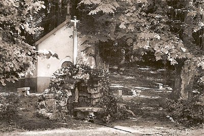 Chapelle et source de Montrot