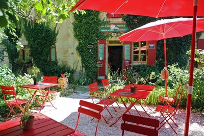 Café culturel associatif - cabinet de Curiosités - Chamesson - Bourgogne